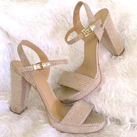Michael Kors Pale Gold Metallic Shimmer Ankle Strap Block Heeled Sandals Pumps - Picture 1 of 16